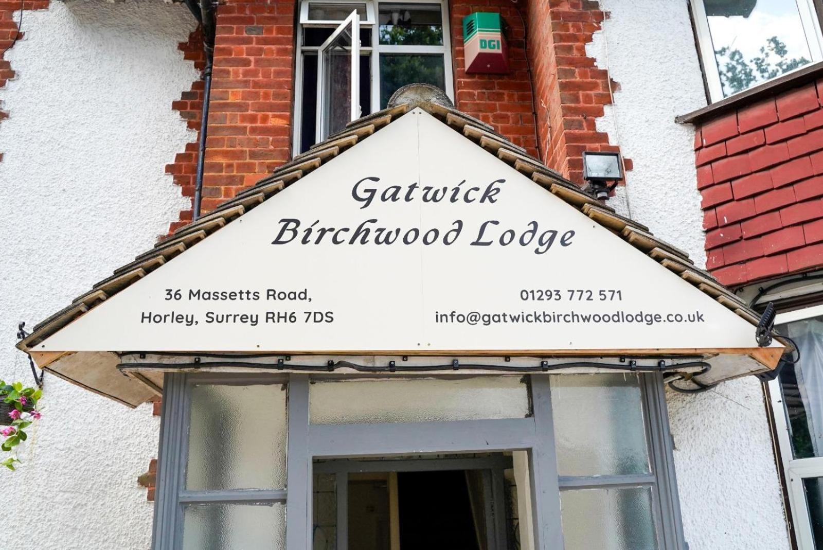 Gatwick Birchwood Lodge With Holiday Parking 霍利 外观 照片